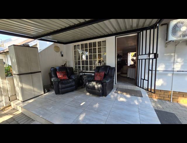 2 BEDROOM SECTIONAL TITLE FOR SALE IN ALBERTSDAL